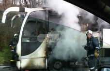 patnicheski-avtobus-se-zapali-patia-003.jpg