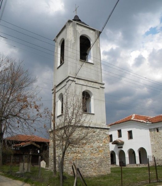 Църквата „Свети Димитър“ в Брезово е на век и половина