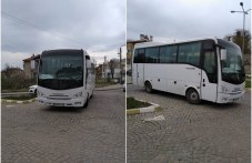 vodach-avtobus-zariaza-voziloto-nasred-384.jpg