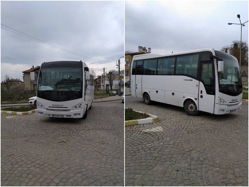 Шофьор заряза автобус насред кръгово в центъра на Пловдив