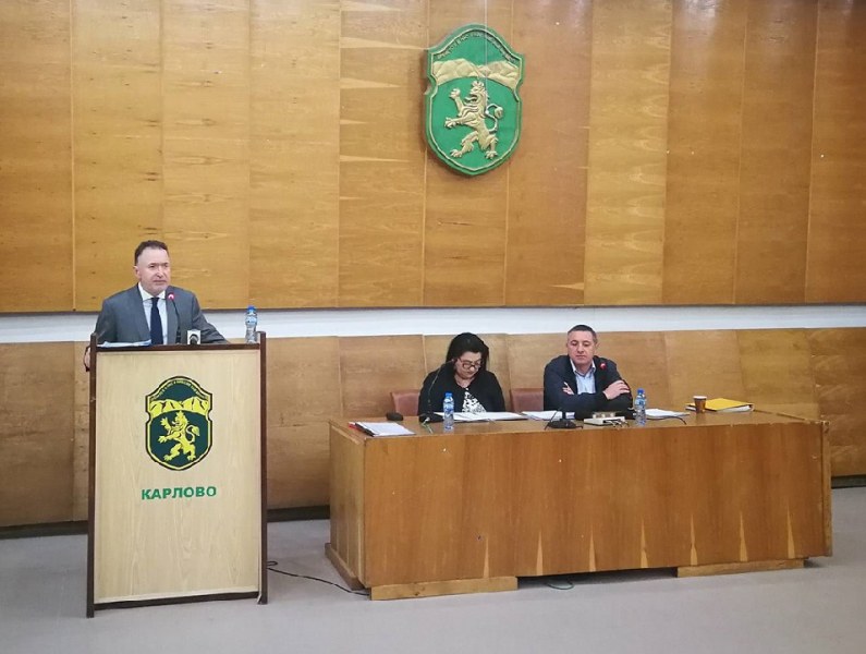 Общинският съвет в Карлово гласува  дългосрочен заем за покриване на просрочени задължения