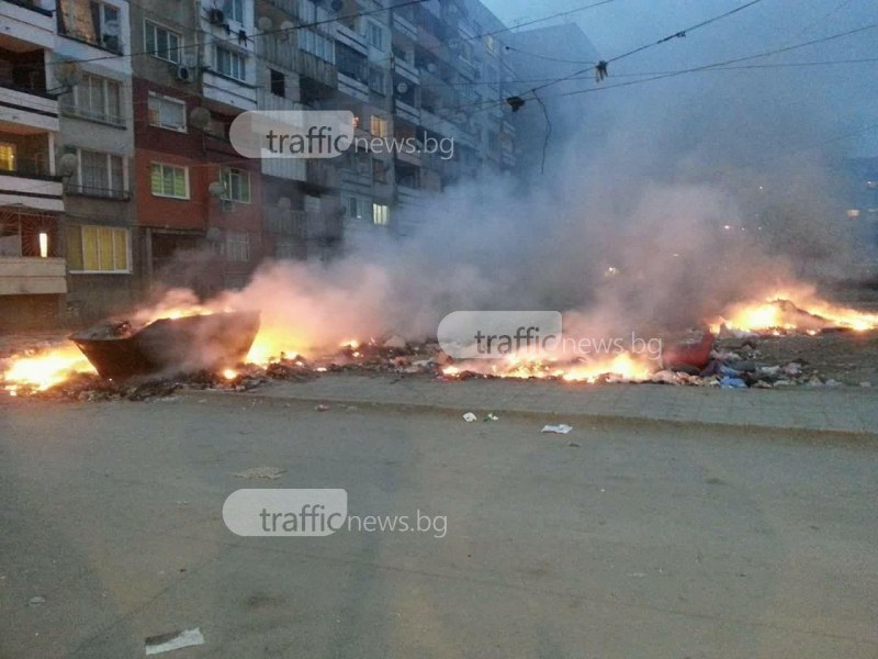 Пожар в Столипиново заради купчини с боклуци