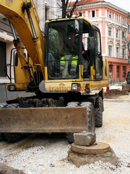 Три улици останаха без ток, след като багер прекъсна захранващ кабел