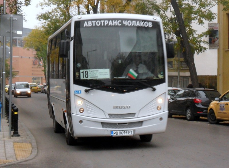 Автобус 18 възстановява маршрута си по „Руски“ по желание на гражданите