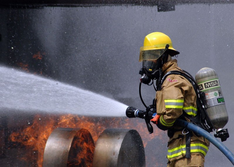 Пожар в асансьорна шахта в Пловдив по чудо се размина без големи щети
