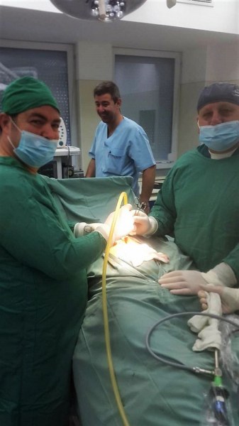 Пловдивски уролози махнаха тумор на пикочопровод след рядка безкръвна операция