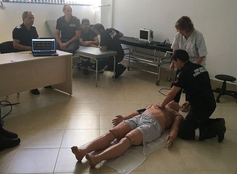 Пловдивски пожарникари се обучават за оказване на първа помощ при ПТП СНИМКИ