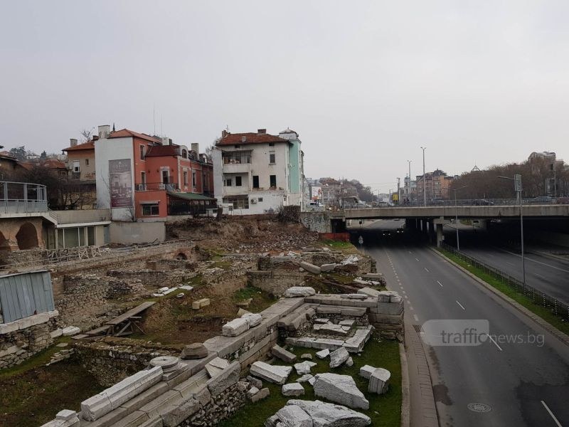 Затварят улица Гладстон до края на годината заради мащабния ремонт на подлеза