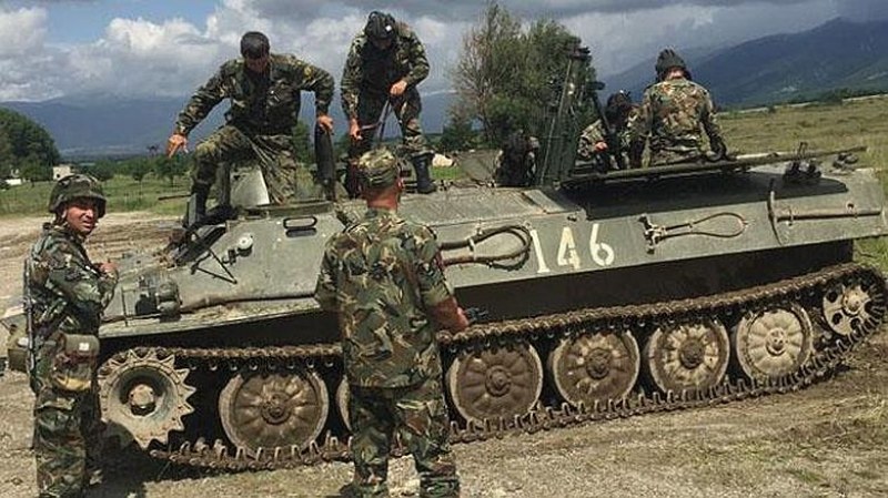 Тактически занятия с бойни стрелби проведе 61-ва Стрямска бригада в Карлово