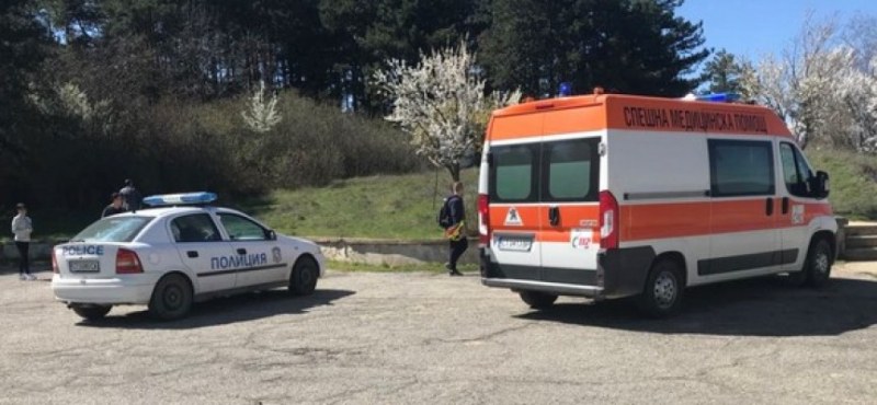 Моторист се вряза в трактор край Пловдив, загина намясто