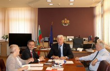 turskiiat-konsul-pita-koga-shte-badat-260.jpg