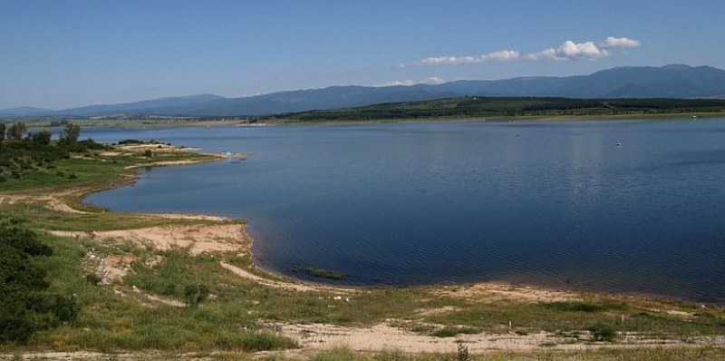 Губернаторът свиква работна среща във връзка с промените в Закона за водите в Първомай