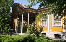 otkrivat-obnovenata-ekspozitsiia-kashta-531.jpg