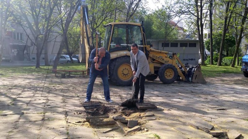 Откриват нова детска площадка в „Централен”