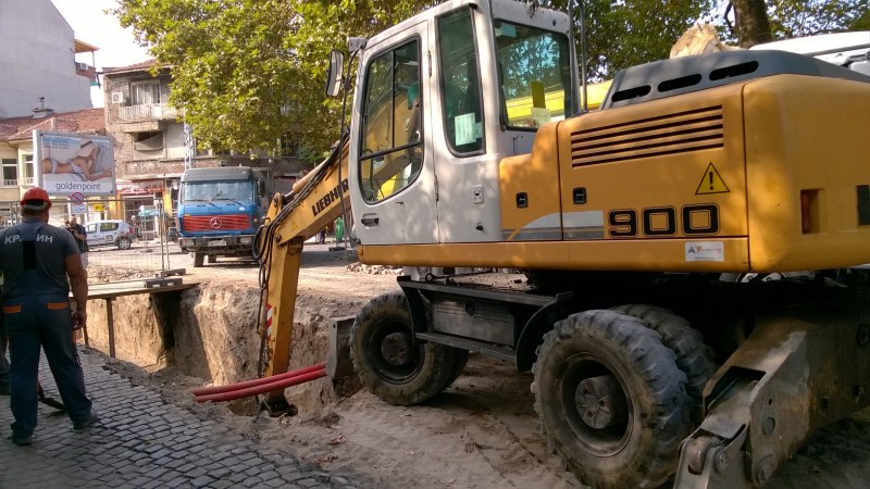 Познати пловдивски фирми взеха лъвския пай от поръчката за кварталните ремонти за 7 млн. лева