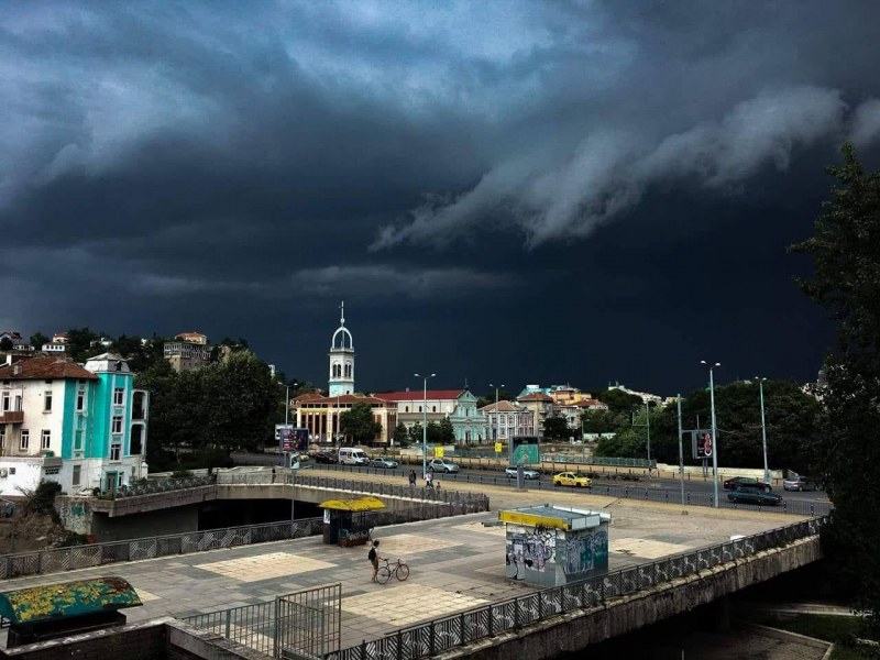 Отново жълт код за опасно време в Пловдив през новата седмица!