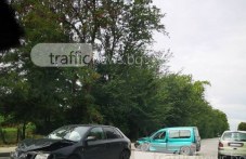dve-koli-se-pomliaha-pazardzhishko-473.jpg