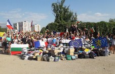 frenski-dobrovoltsi-zaradvat-detsata-868.jpg
