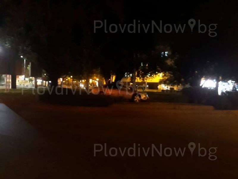 Пиян пловдивски хирург приземил мерцедеса в колелото на Централна гара