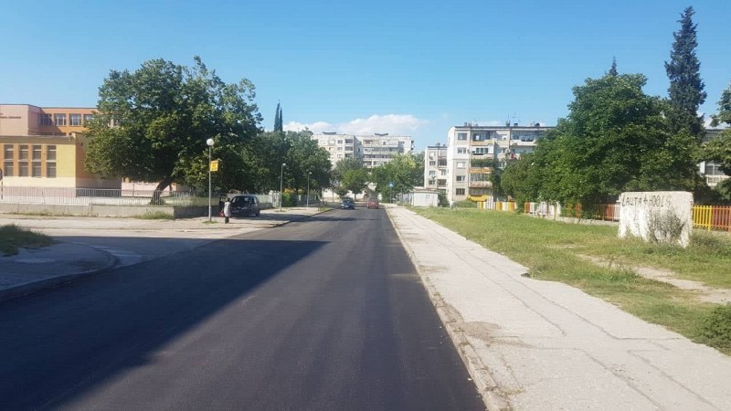 Оребрена пешеходна пътека ще спира джигитите в Източен СНИМКА