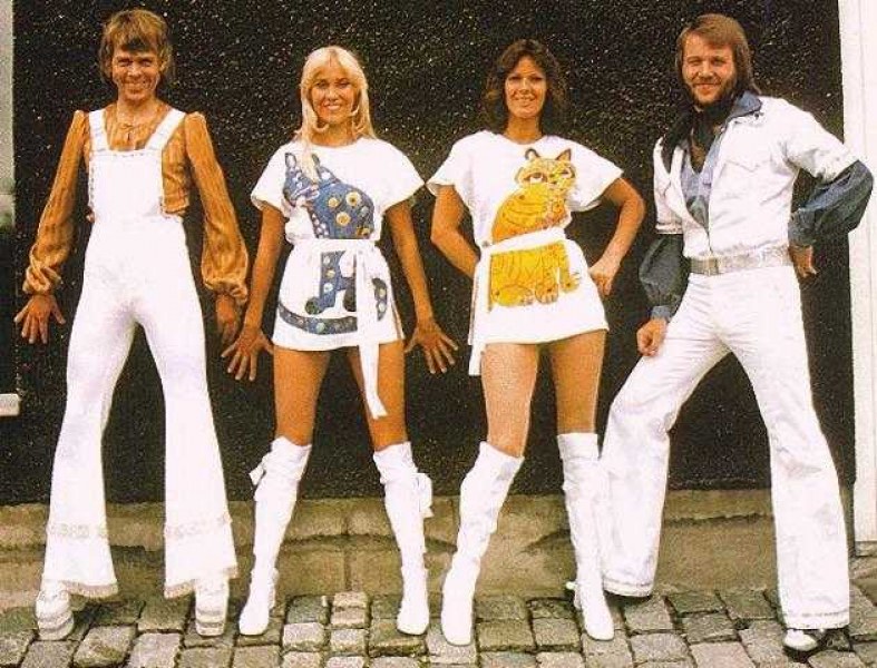 Шоу, посветено на 45-годишната история на ABBA припомня вечните хитове на групата в Пловдив