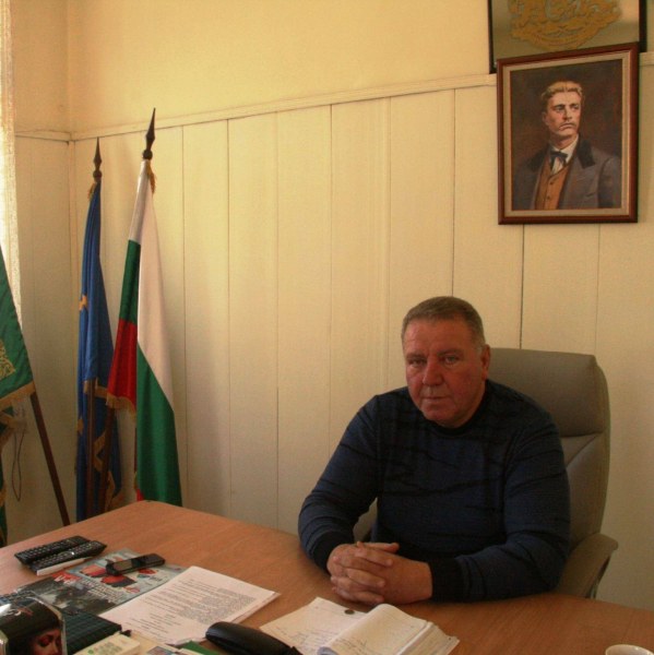 Здравко Куманов: Не можем да поддържаме дори улиците си, търсим пари от приятели и депутати