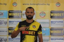 botev-privleche-oshte-edin-brazilets-145.jpg