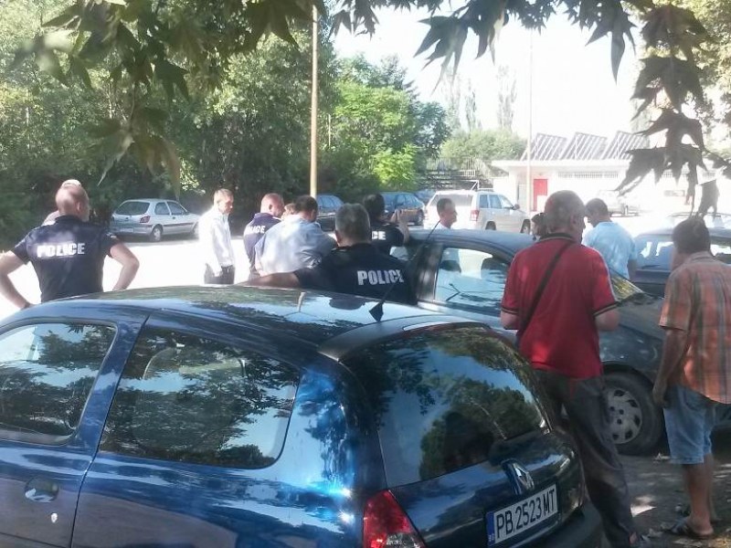 Общината влезе във владение на стадион “Векта“ СНИМКИ