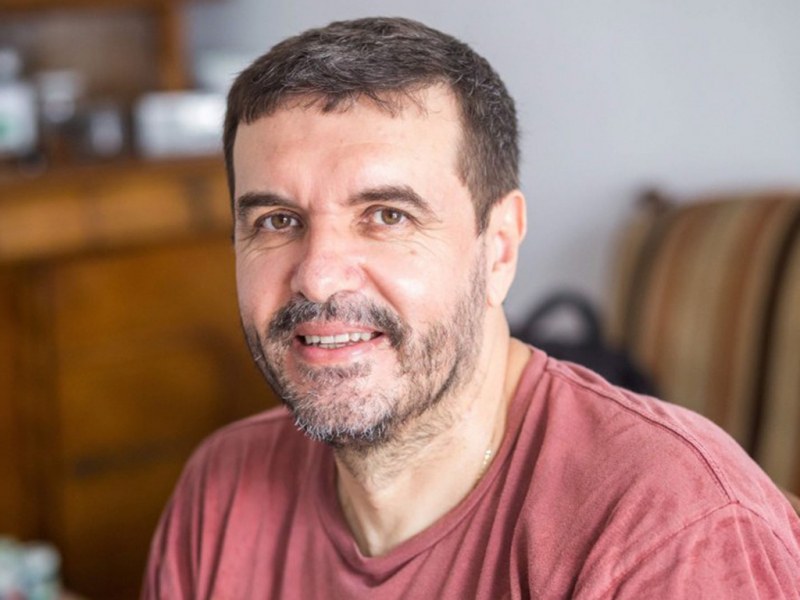 „Невъзпитаният” художник Илиян Савков посвети великолепна изложба на Пловдив