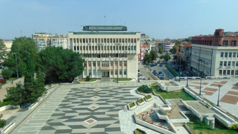 Търсят кой да ремонтира улици за 1,5 милиона лева в Асеновград