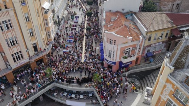 Пет рояла очакват пловдивчани! Станете новата музикална звезда на Пловдив или открийте своя неподозиран талант!