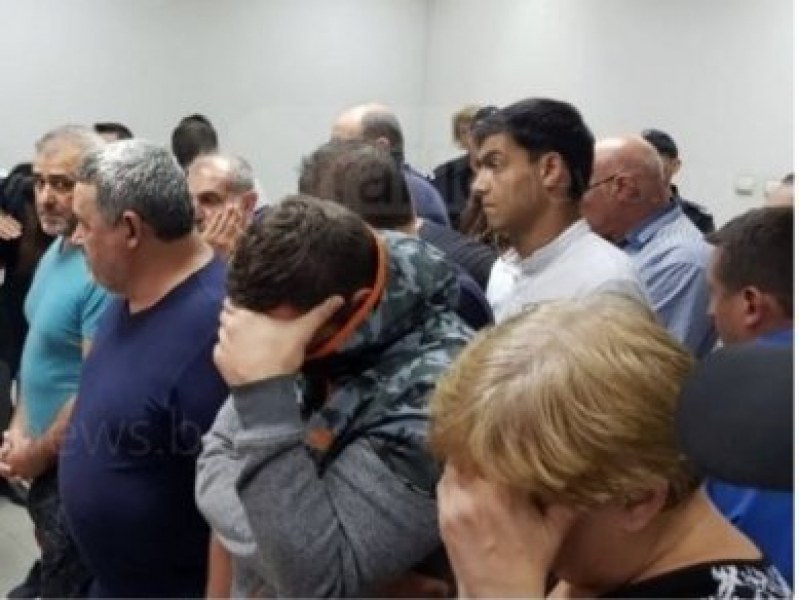 Прокуратурата иска задържане под стража за шефа на нелегалната цигарена фабрика