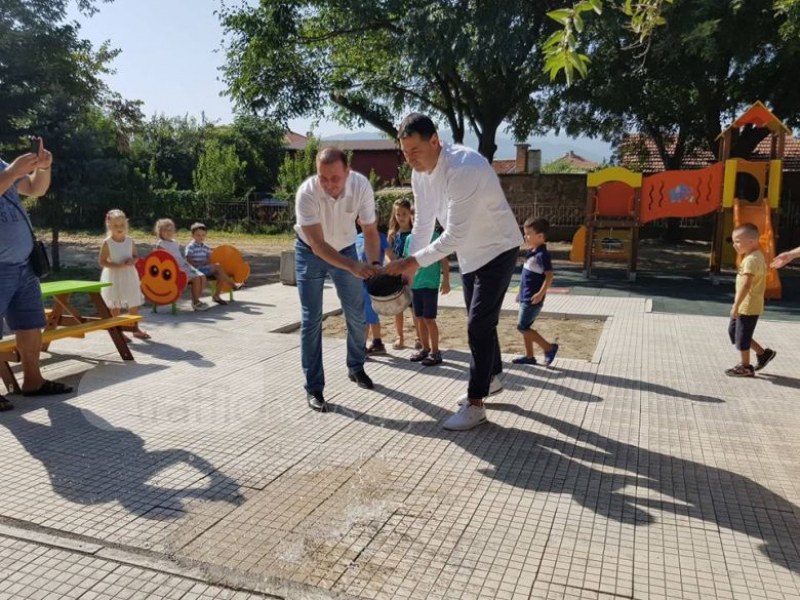 Детската градина в Коматево е напълно обновена СНИМКИ