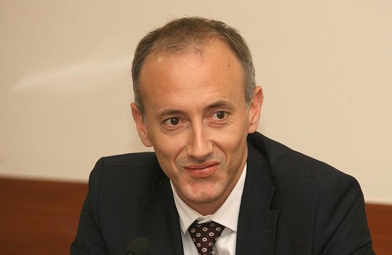 Министърът на образованието идва в Раковски