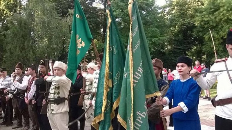 Пушки гърмят! Пловдив отбелязва Съединението СНИМКИ