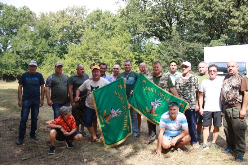 Ловците от Раковски и Брезово честваха 120- годишнината на ЛРД “Средногорец“ (СНИМКИ)