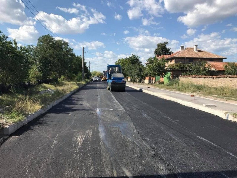 Ударно асфалтират няколко пловдивски села  СНИМКИ