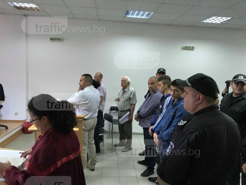 Тийнейджърите обирджии на Роженския манастир отърваха ареста, тарторът – остава на топло