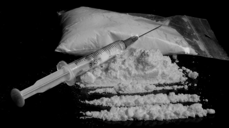 Униформени спряха за проверка БМВ в Кричим, намериха хероин