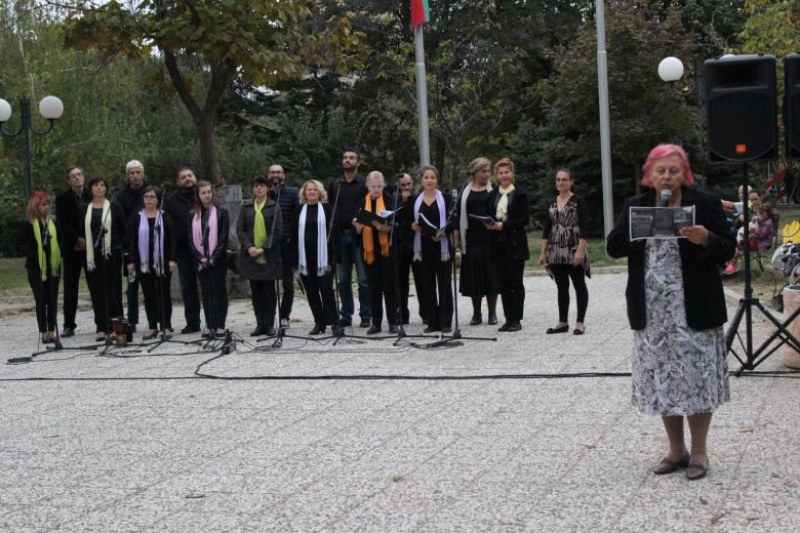 Хор „Иван Спасов“ закри есенното издание на “Музика в парка“ СНИМКИ