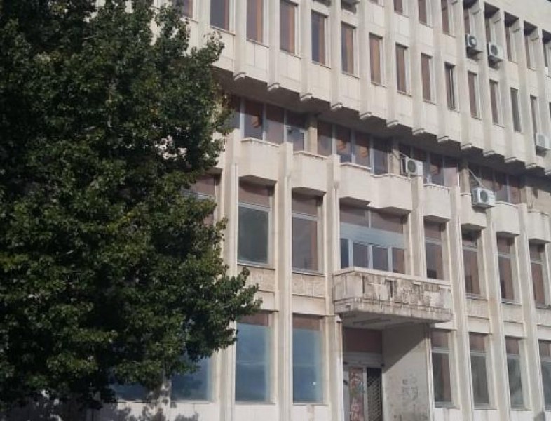 Местят Районен съд - Асеновград на мястото на бившия Партиен дом