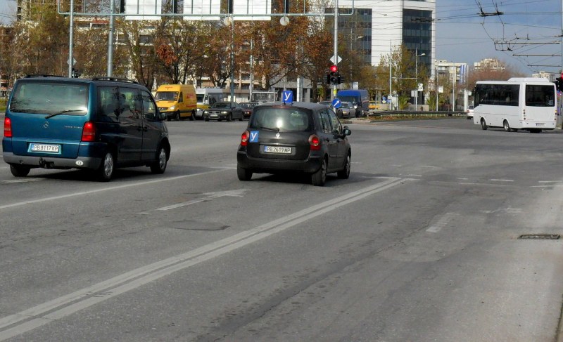 Затварят частично пловдивско кръстовище за ремонт, три автобуса с нов маршрут