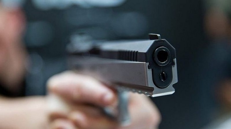 Пловдивчанин извади пистолет и започна да стреля във въздуха