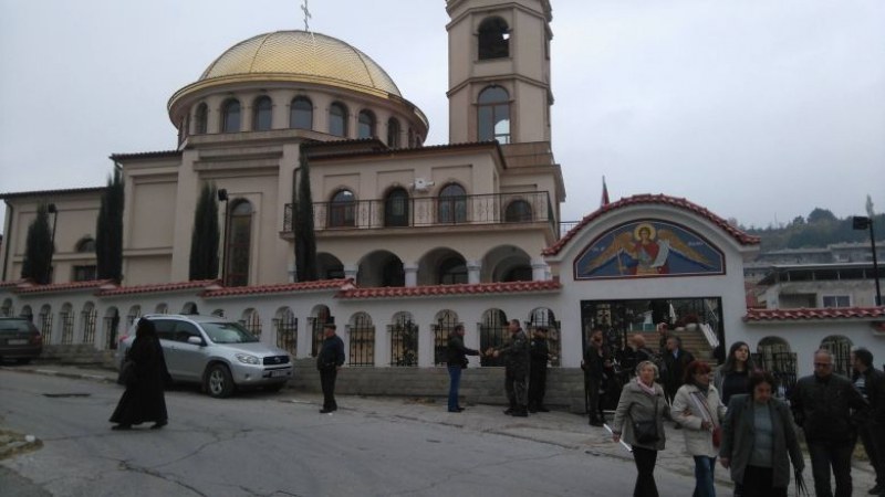 Църквата “Свети Архангел Михаил“ в Асеновград - история за едно съновидение, много чудеса и силна вяра