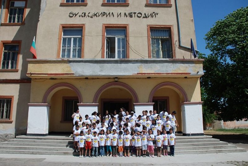 Училищата във Виница, Караджалово и Дълбок извор търсят директори