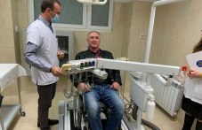 otvori-vrati-parviiat-kabinet-dentalno-674.jpg