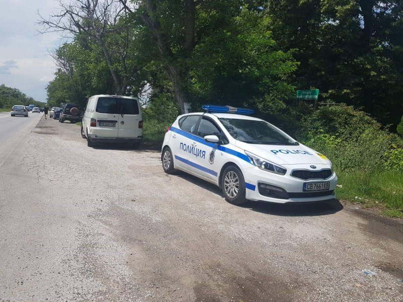 Пиян пътник от Калояново преспа в ареста след разпра с полицаи