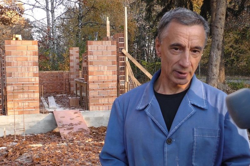 Нов храм градят в Красновски бани