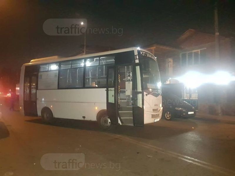 Пак! Автобус блъсна жена в Пловдив, откараха я в болница СНИМКИ