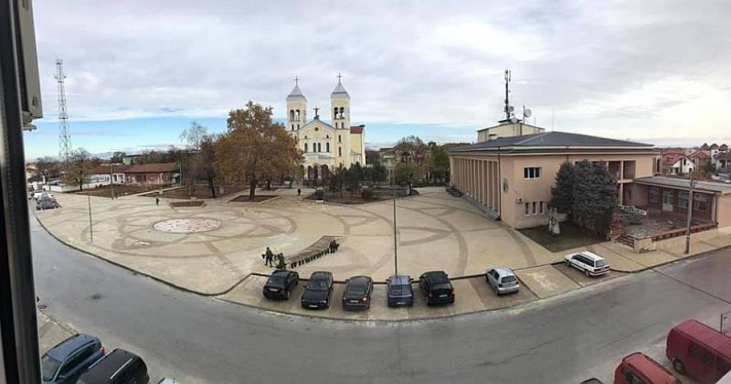 Изграждането на централния площад в Раковски е на финала